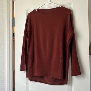 Lululemon Back in Action shirt